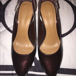 Brand new size 8M BCBG wedge heel